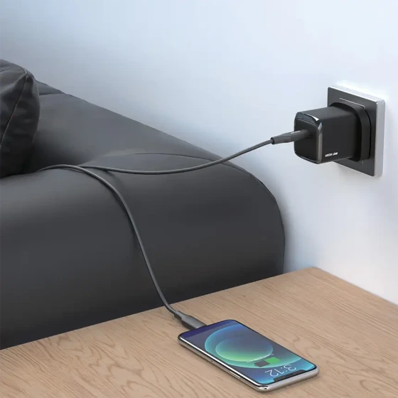شارژر دیواری گرین لاین G-Charge ظرفیت ۲۵ وات